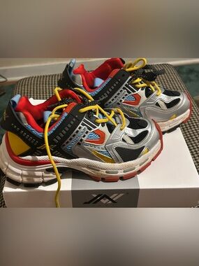 Javi  Emerge Sneakers